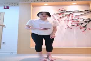 裸女配樱花 象是从画走出来一样  背景图片