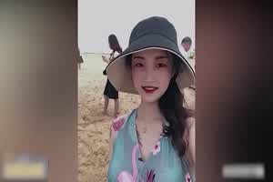 泄密爆料，江苏工商系大黑逼，外表清纯可人床上母狗一枚  背景图片