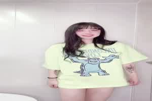 echi 肉感女神性感小怪兽  背景图片