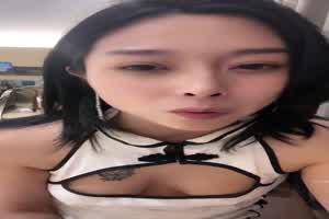 祺袍女神冈下海就玩3P  背景图片