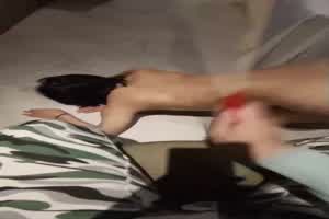 调教极品骚货母狗  背景图片