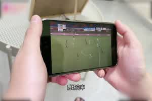 杏吧 小表妹化身足球宝贝助力巴西队  背景图片