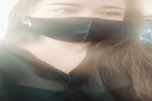 我是42D的多多妹妹，终于跟大家见面了，请大家多多支持 ！不要问我约不约，试试你就知道了 ！  背景图片