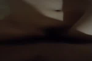 身材娇小的大三学妹，被搞得不行不行的，表情放荡！  背景图片