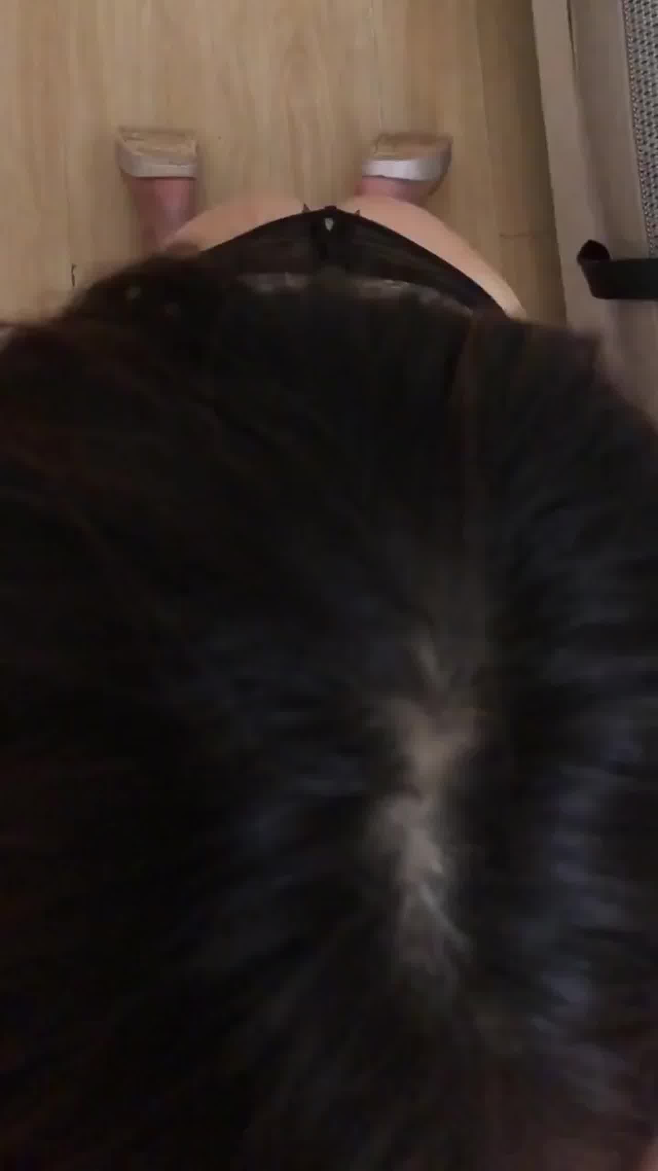  酒吧约炮小姐姐身材一级好爱吃几把 的剧照7