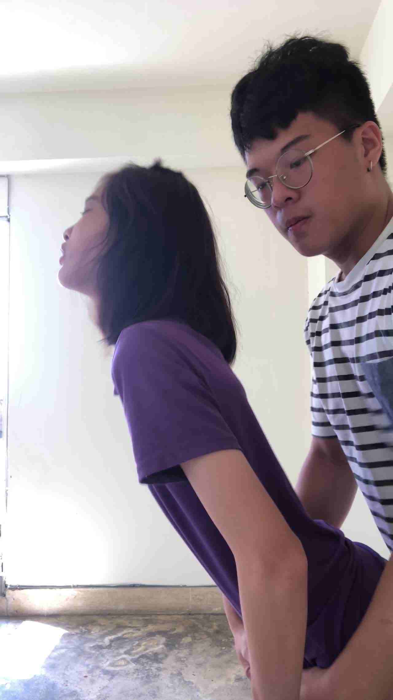  狠操可爱嘟嘴妹 排骨都快被操断了 的剧照7