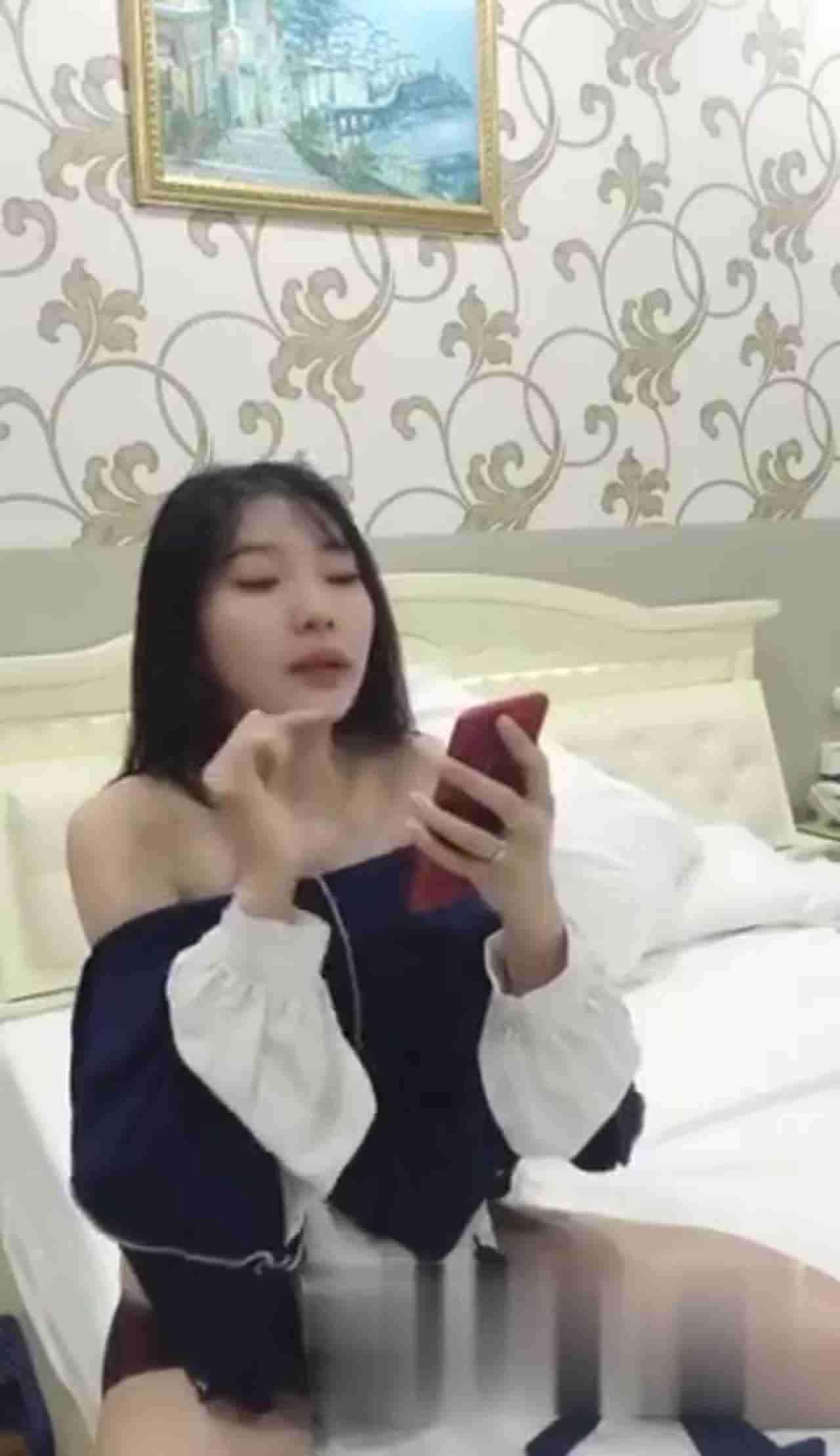  极品韩越混血！水波奶拼命摇晃！（三） 的剧照5