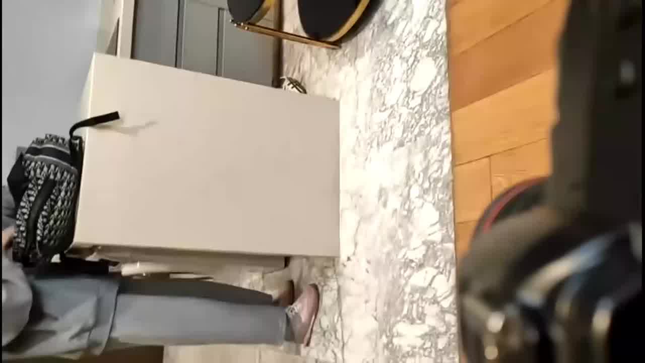  全程字幕-高颜值私房模特，被大粗几把摄影师搞受不了，一直口和撸只收了1800元 的剧照1