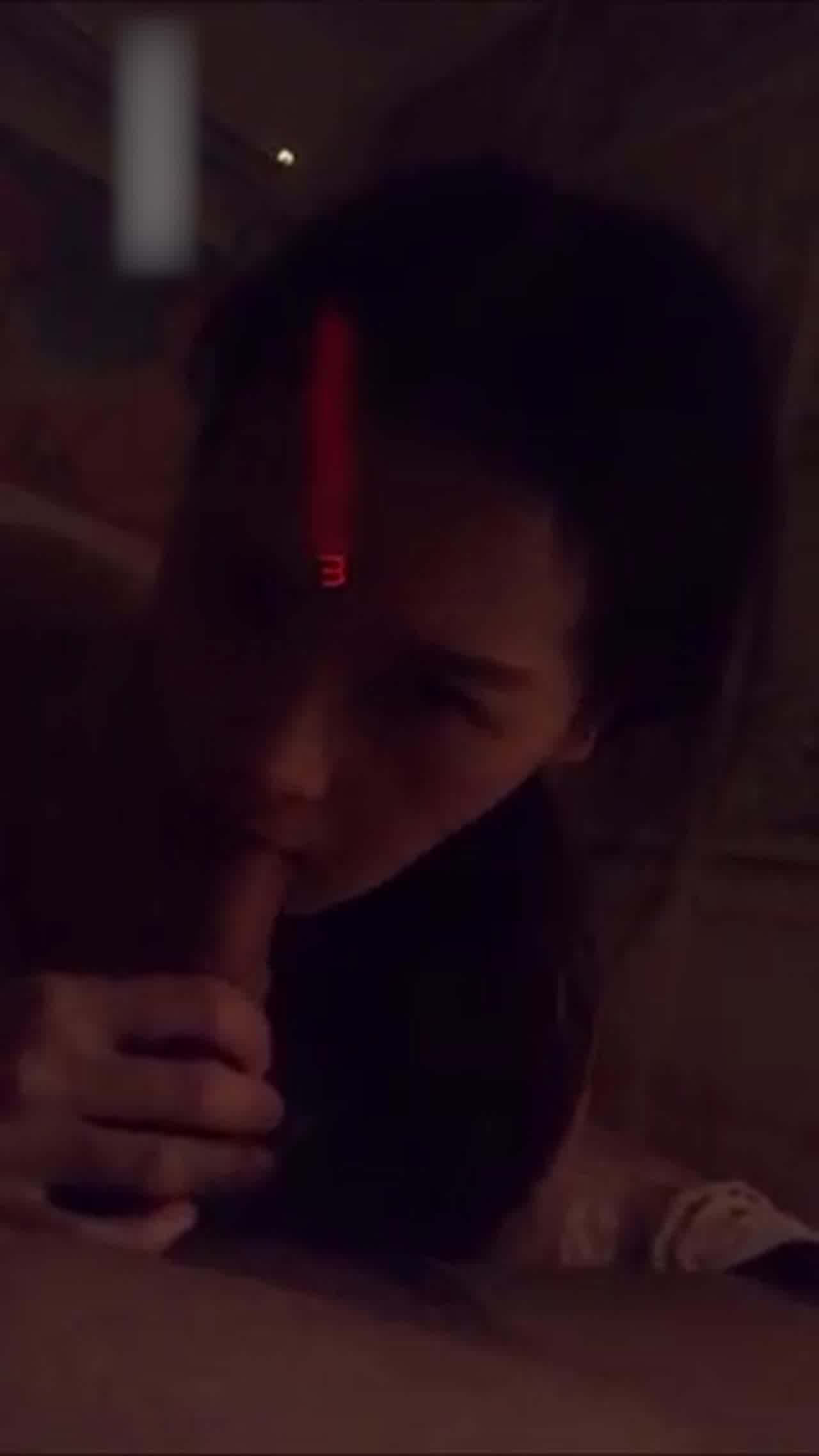  按摩完肉棒就是无套啪啪 的剧照10