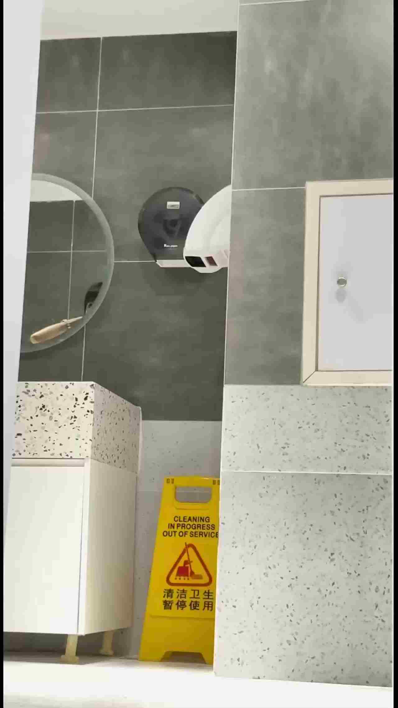  极品颜值长发小仙女_美人胚子配美逼多角度拍她_撸管极品对象 的剧照3