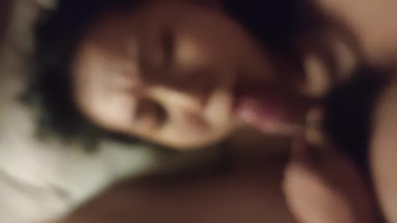  第一次尝试口交 的剧照9