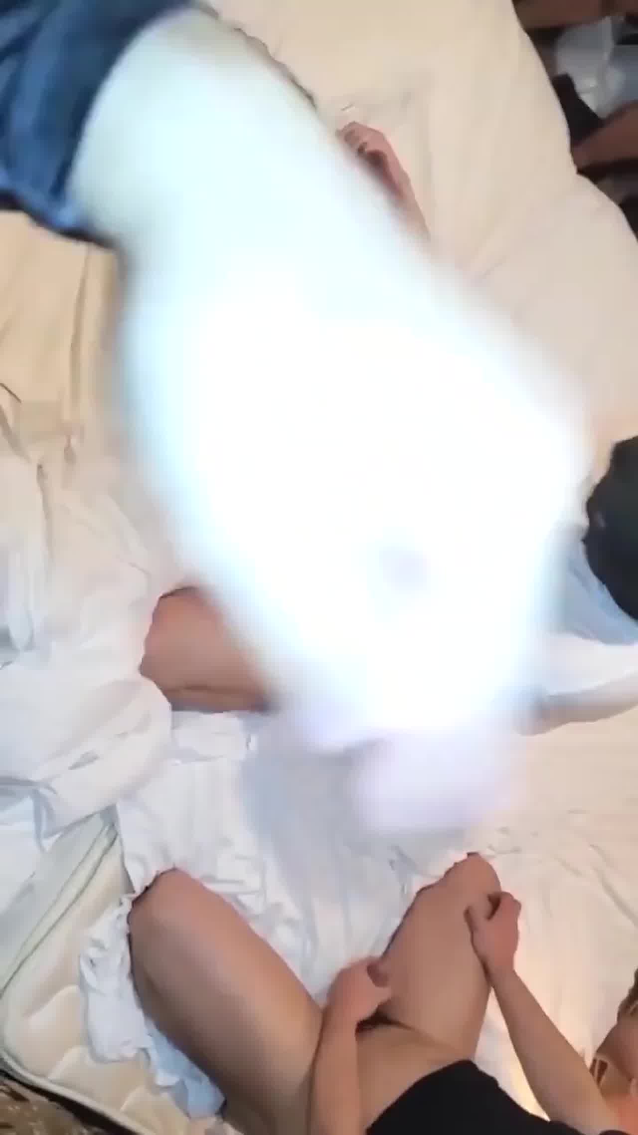  未成年少女惨遭轮奸 的剧照2