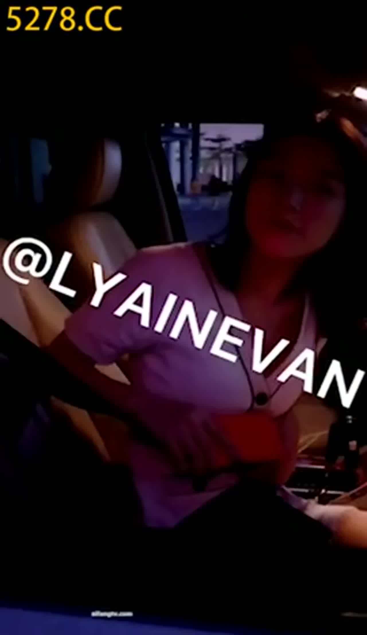  极品正妹和男友性爱私拍，深喉跪舔情趣黑丝啪啪完美露脸 的剧照7