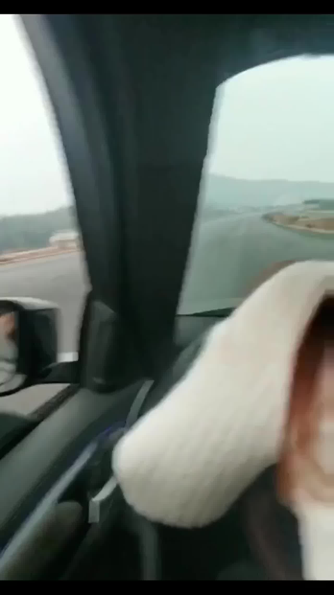  坐我鸡吧上开我的宝马7系 的剧照7