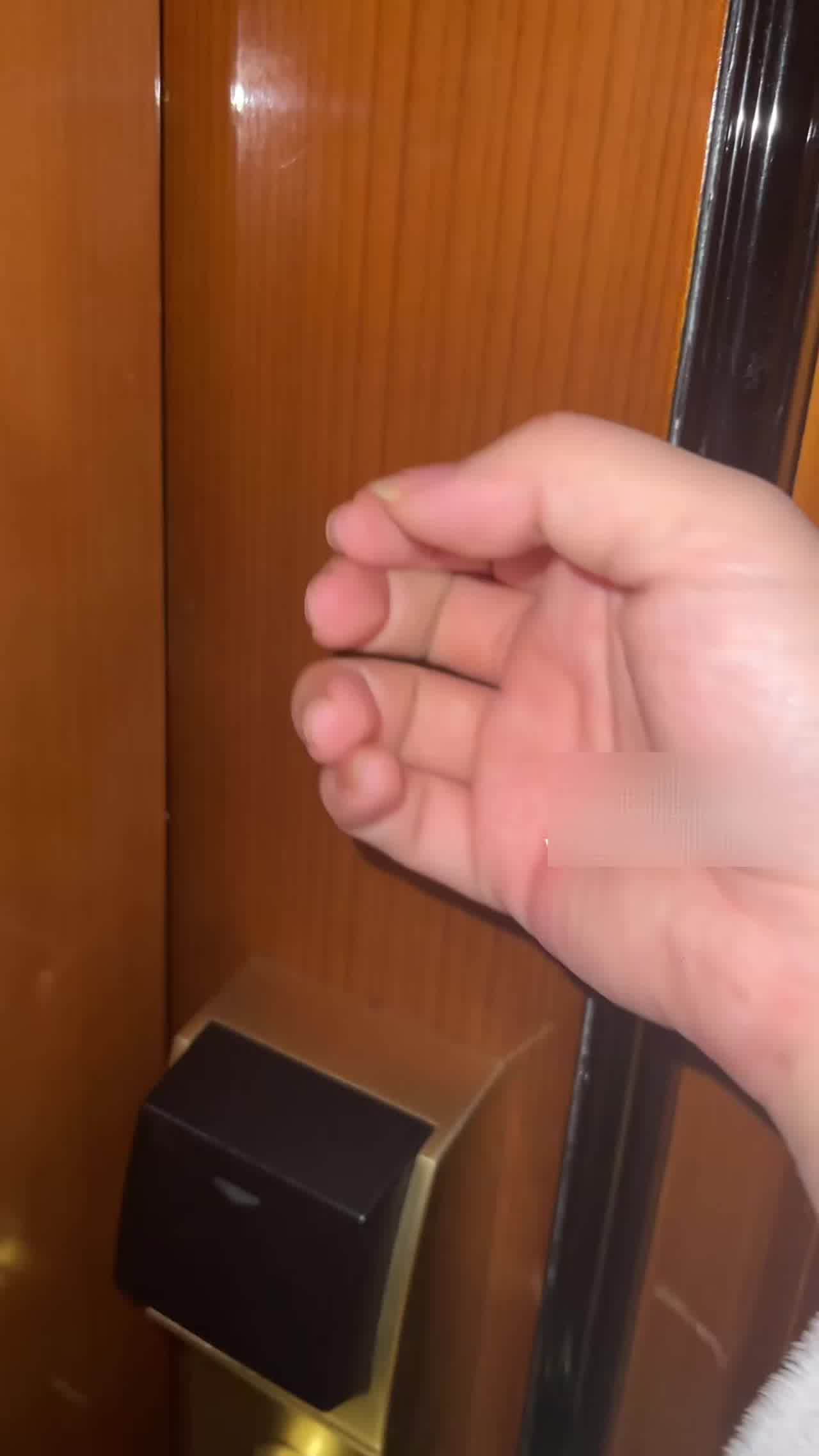  和大胸九儿的水下约会 的剧照3