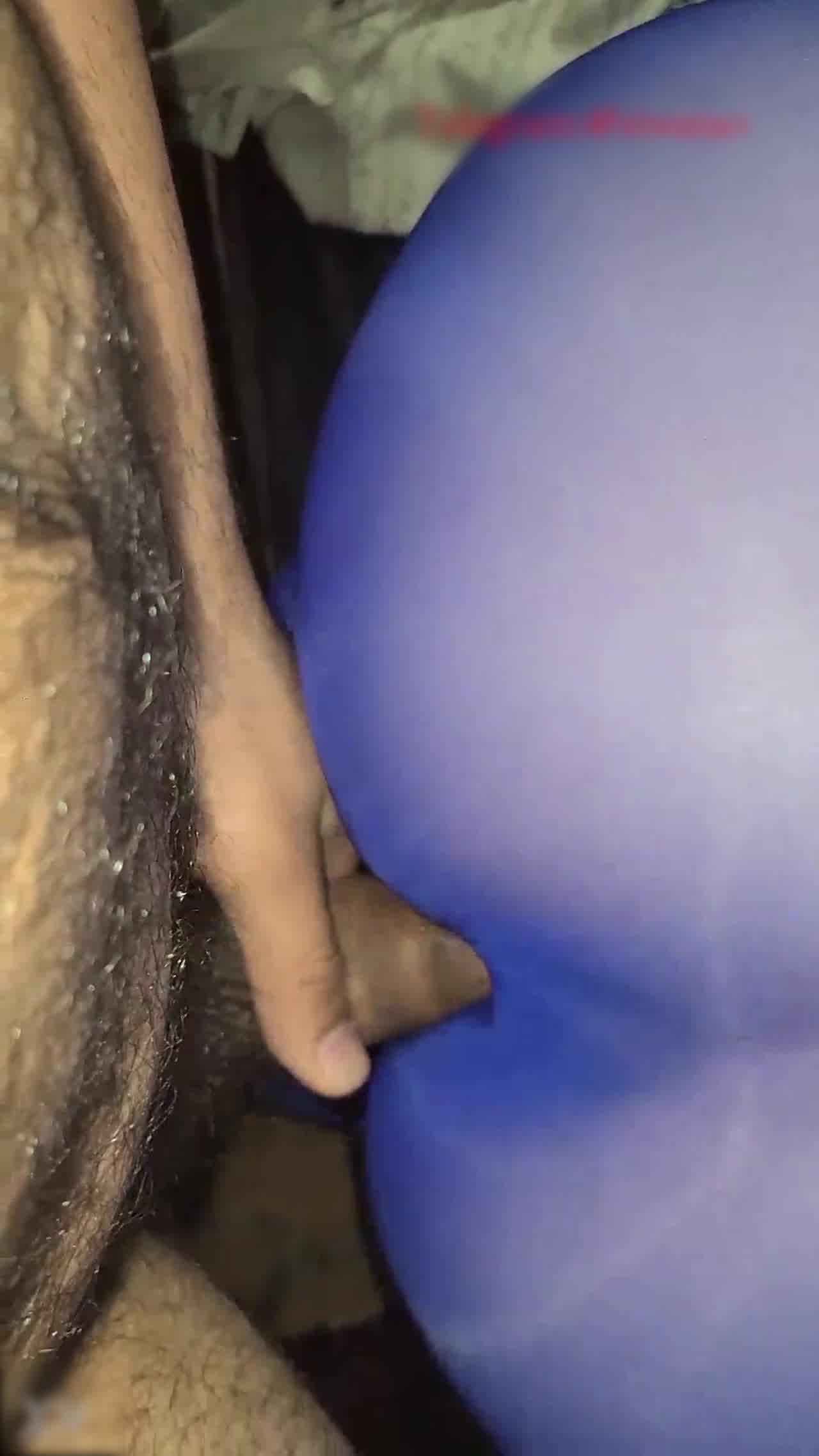  哪牌的丝袜可以当套子用 的剧照7