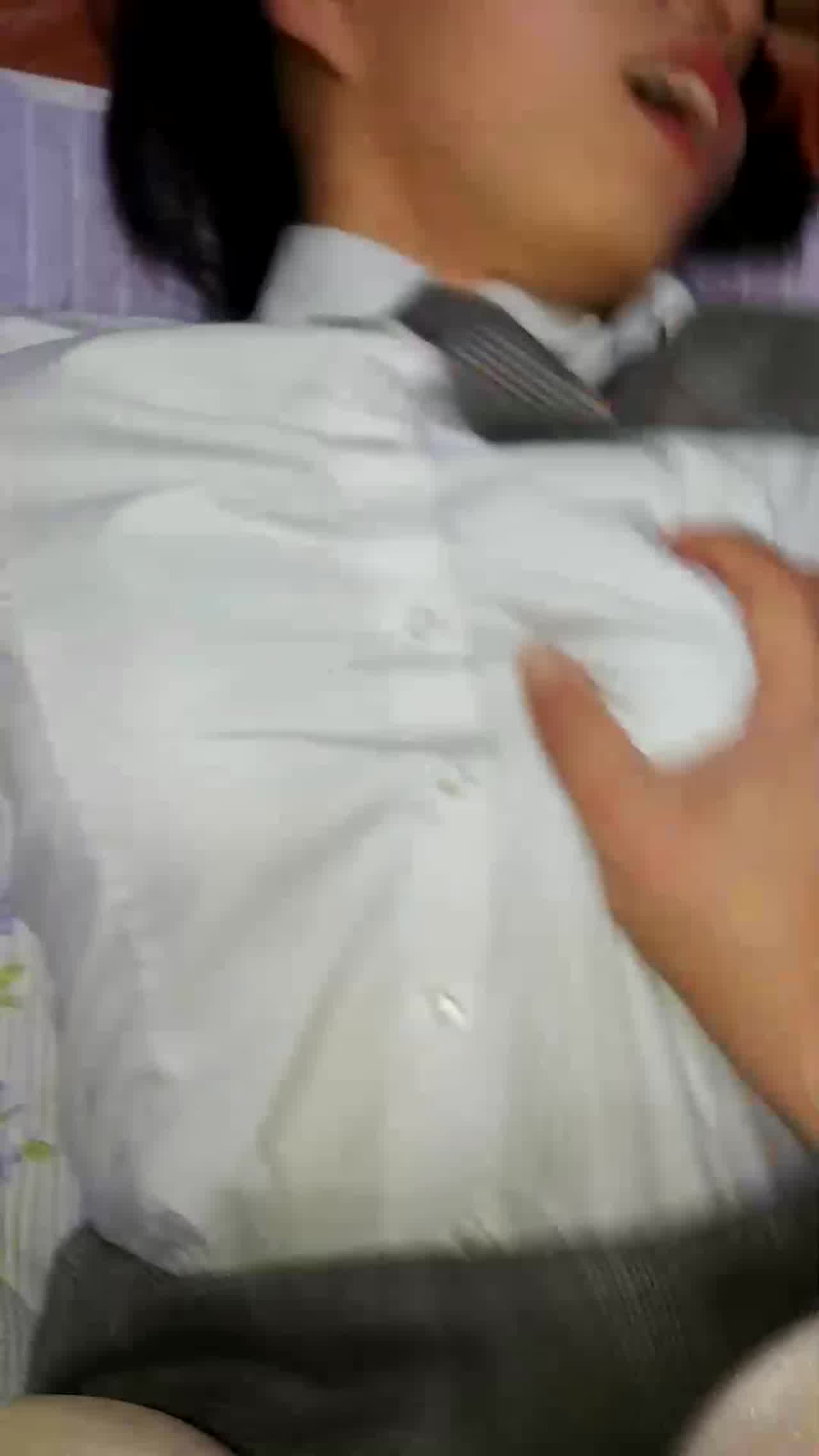  上班到上到太累 需要打一炮内射抒解压力 的剧照7