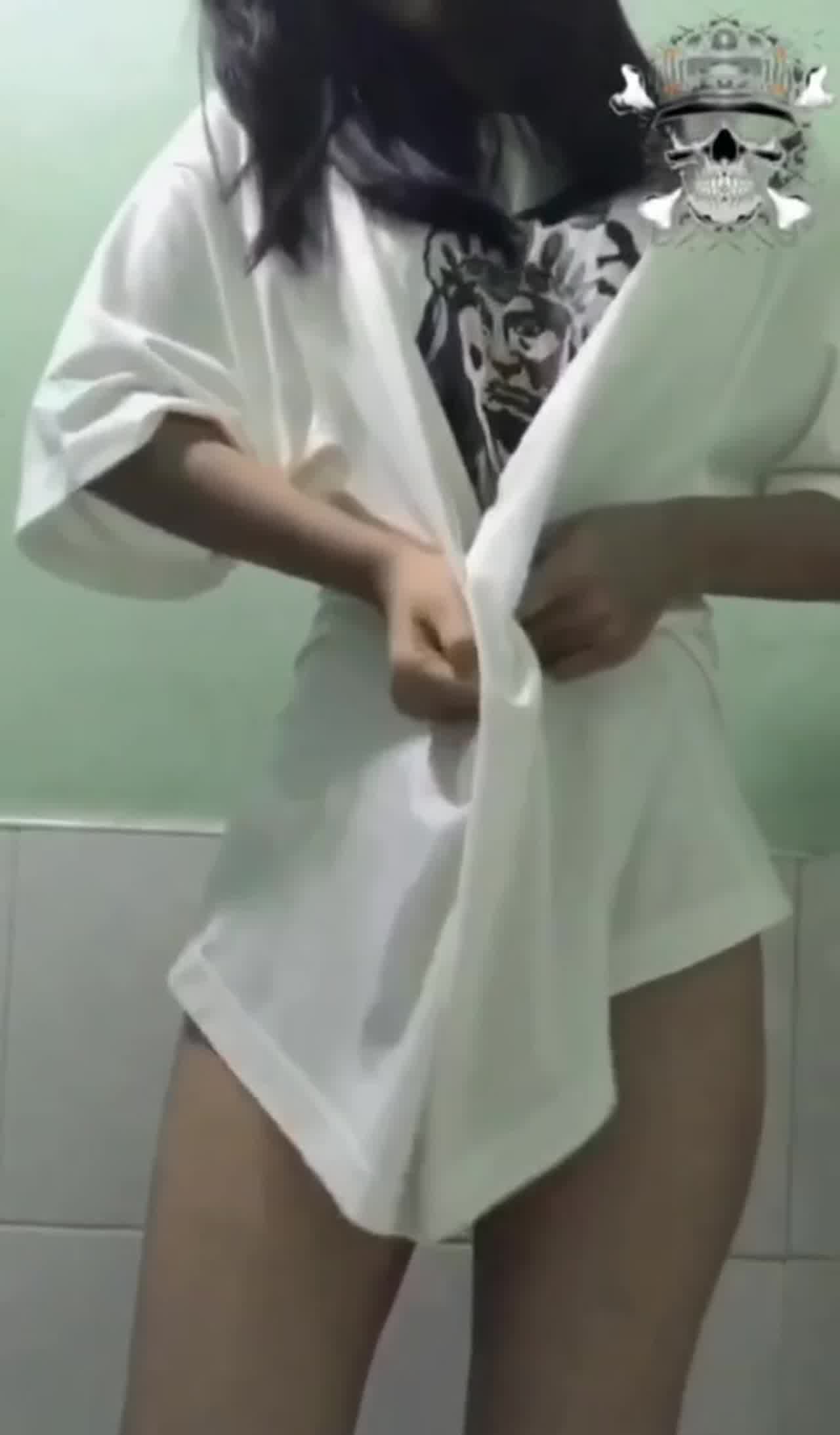  越南清纯学生 的剧照7