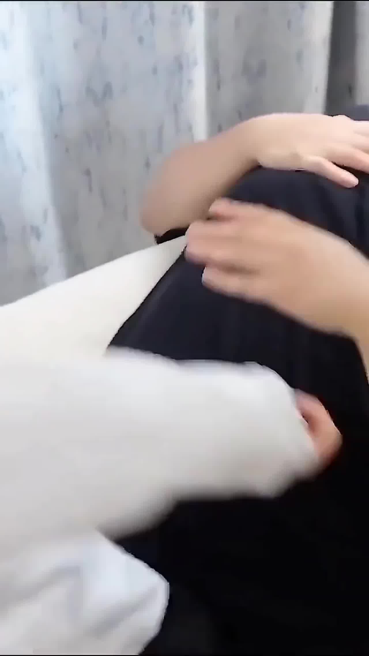  高颜质模特美女 惨遭强奸施暴狂啪啪～～ 的剧照1