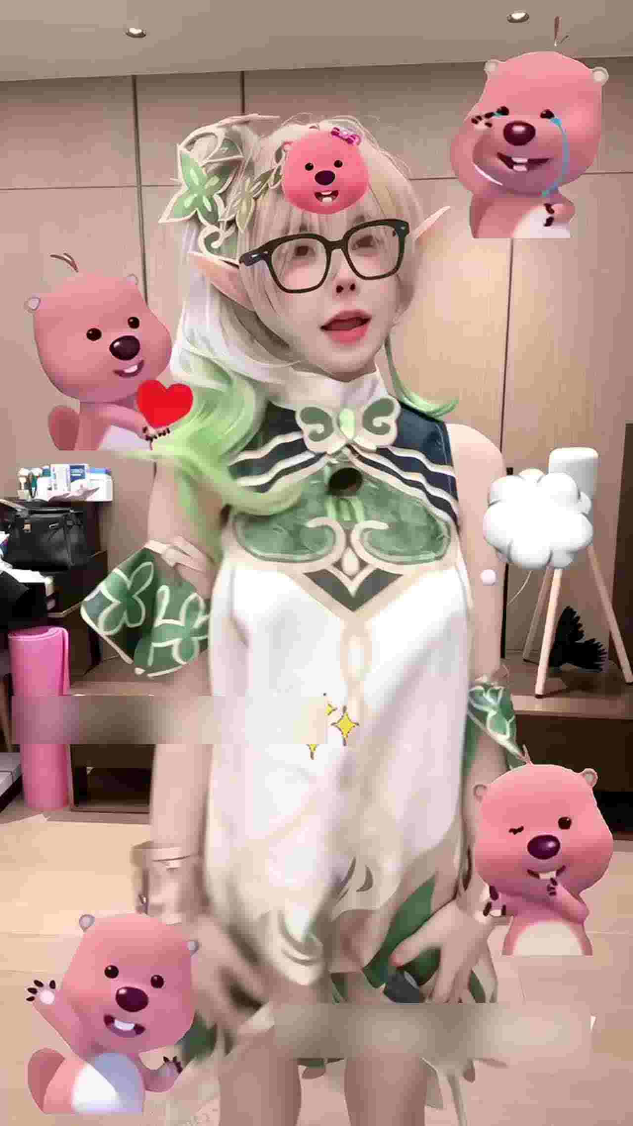  金发小精灵 的剧照1