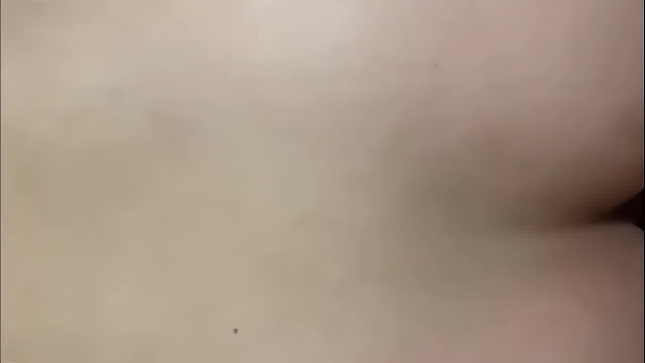  重庆真实母子乱伦，儿子想跟爸爸一起操劲爆全过程 的剧照2