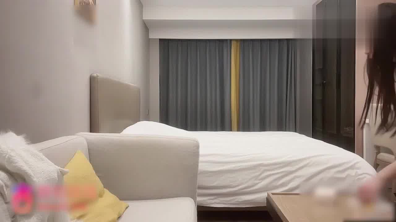  鬼脚七  网约高端纯欲女神外围 雪白肌肤极品蜜桃臀 的剧照8