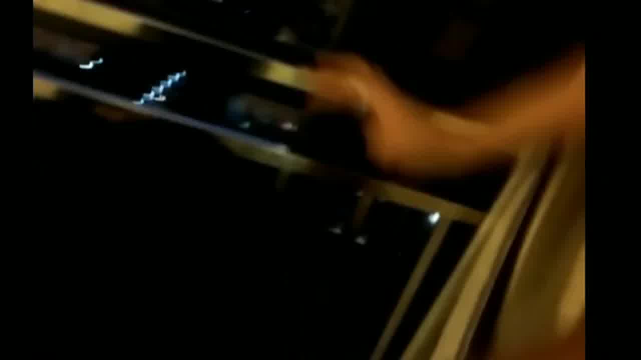  露脸女神口交，男友视角 的剧照5