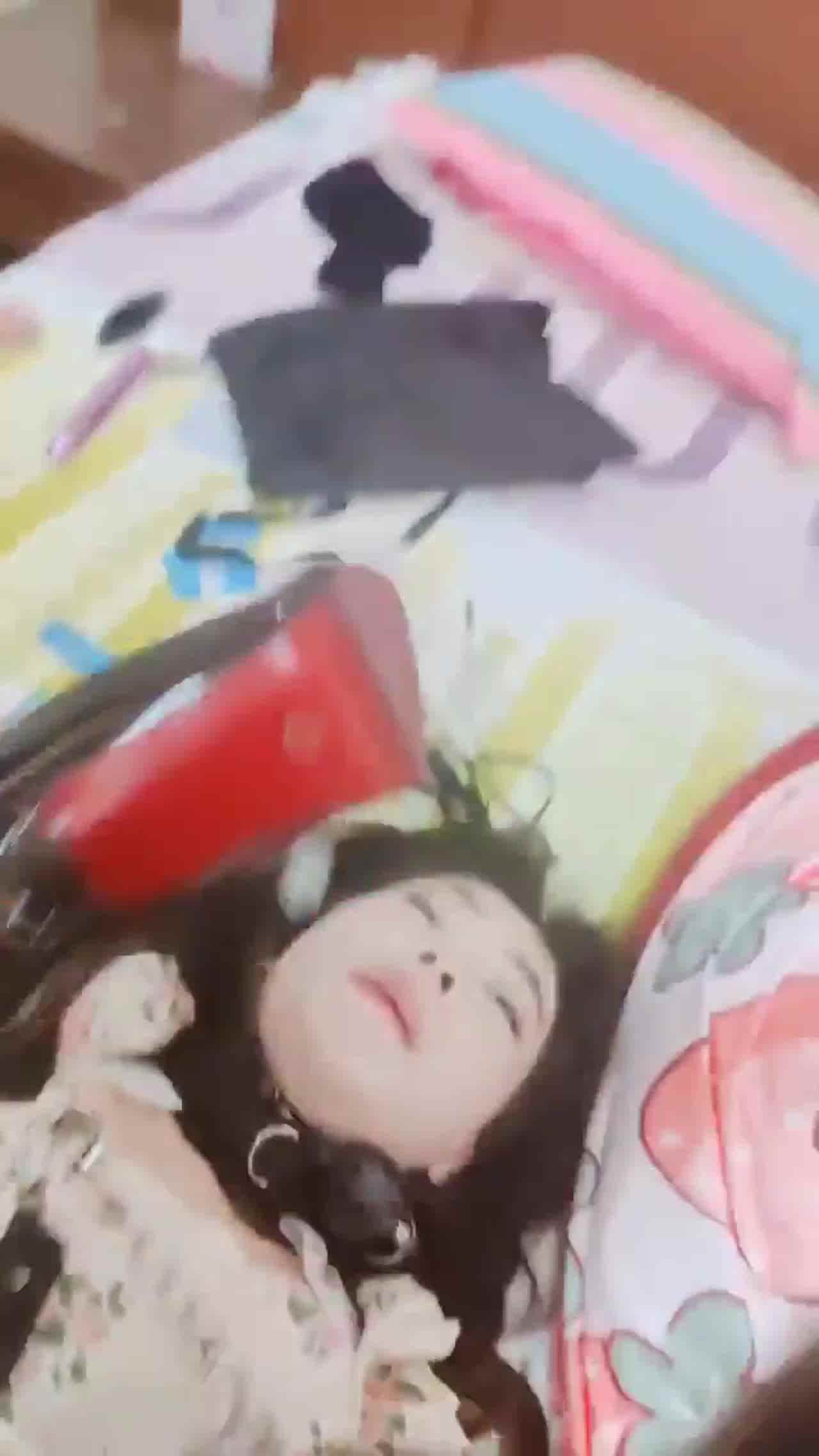  捆绑调教人妻小母狗 的剧照5