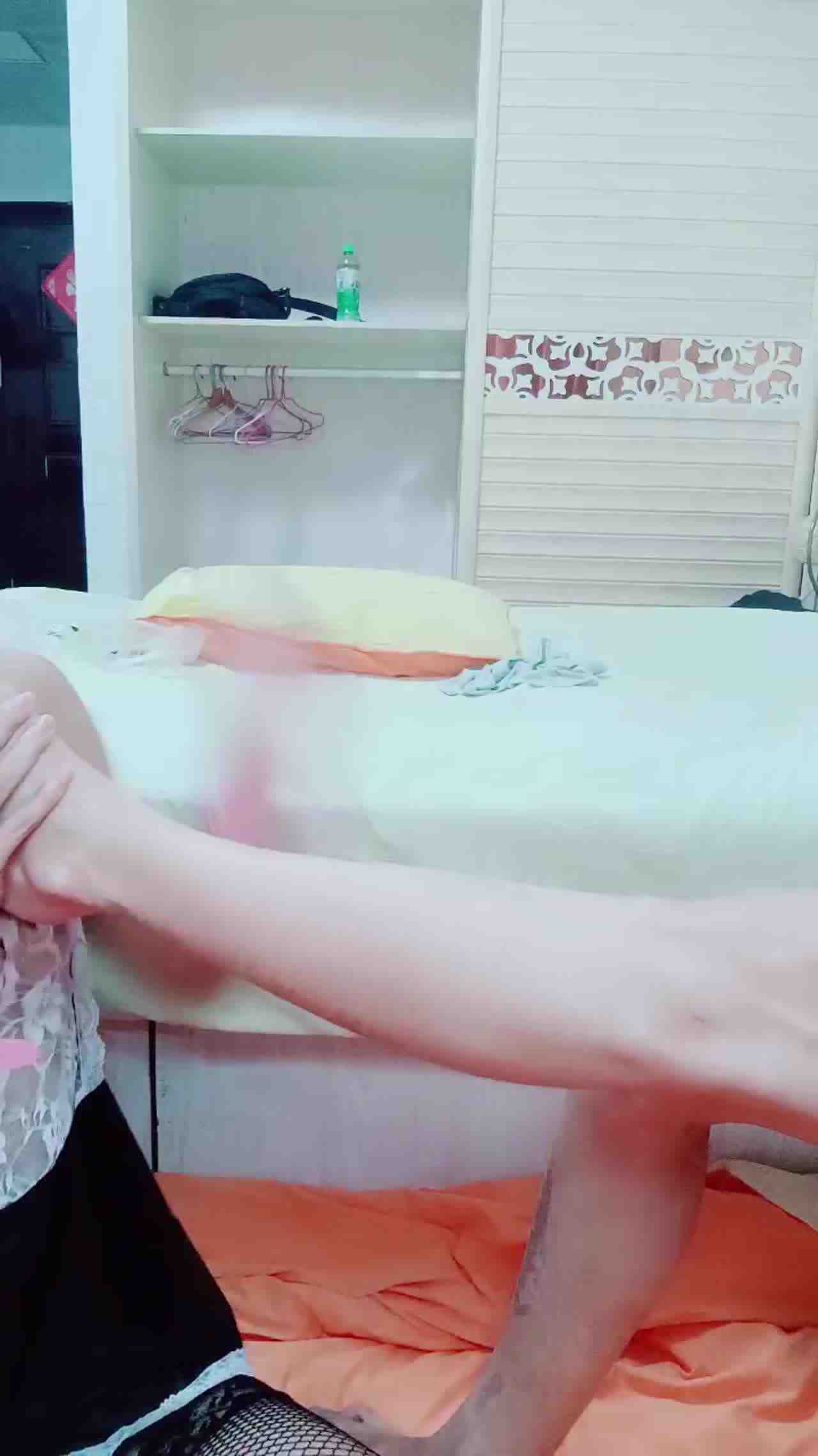  家中有之高颜质小奶母狗每天帮鸡巴保暖舒服 的剧照8