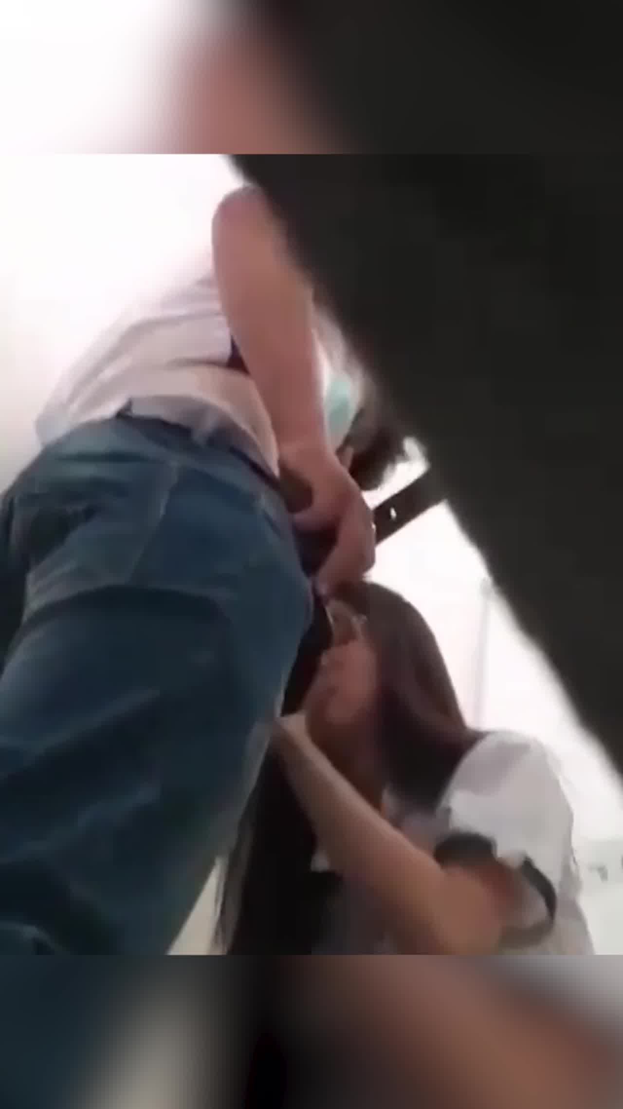  门事件 师生恋被曝光整个学校都知道 的剧照2