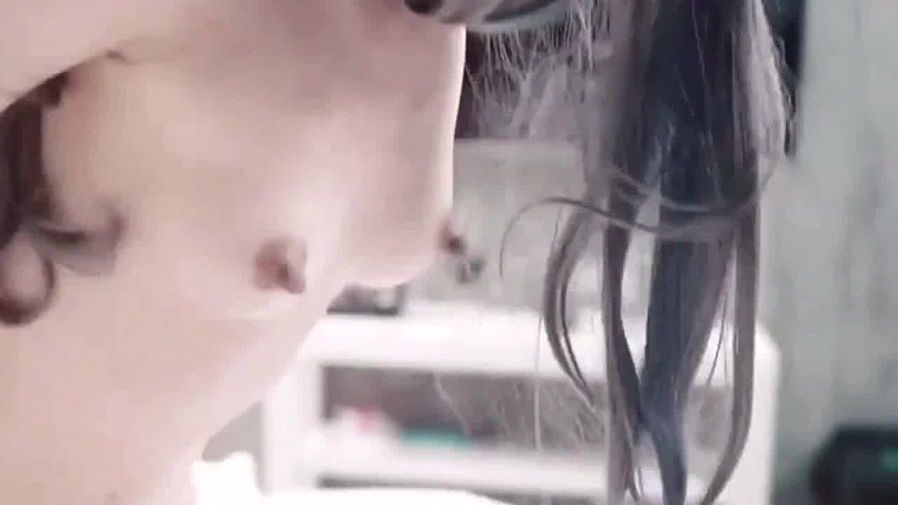  国产av色诱外送员，调戏不成反被吃 的剧照9