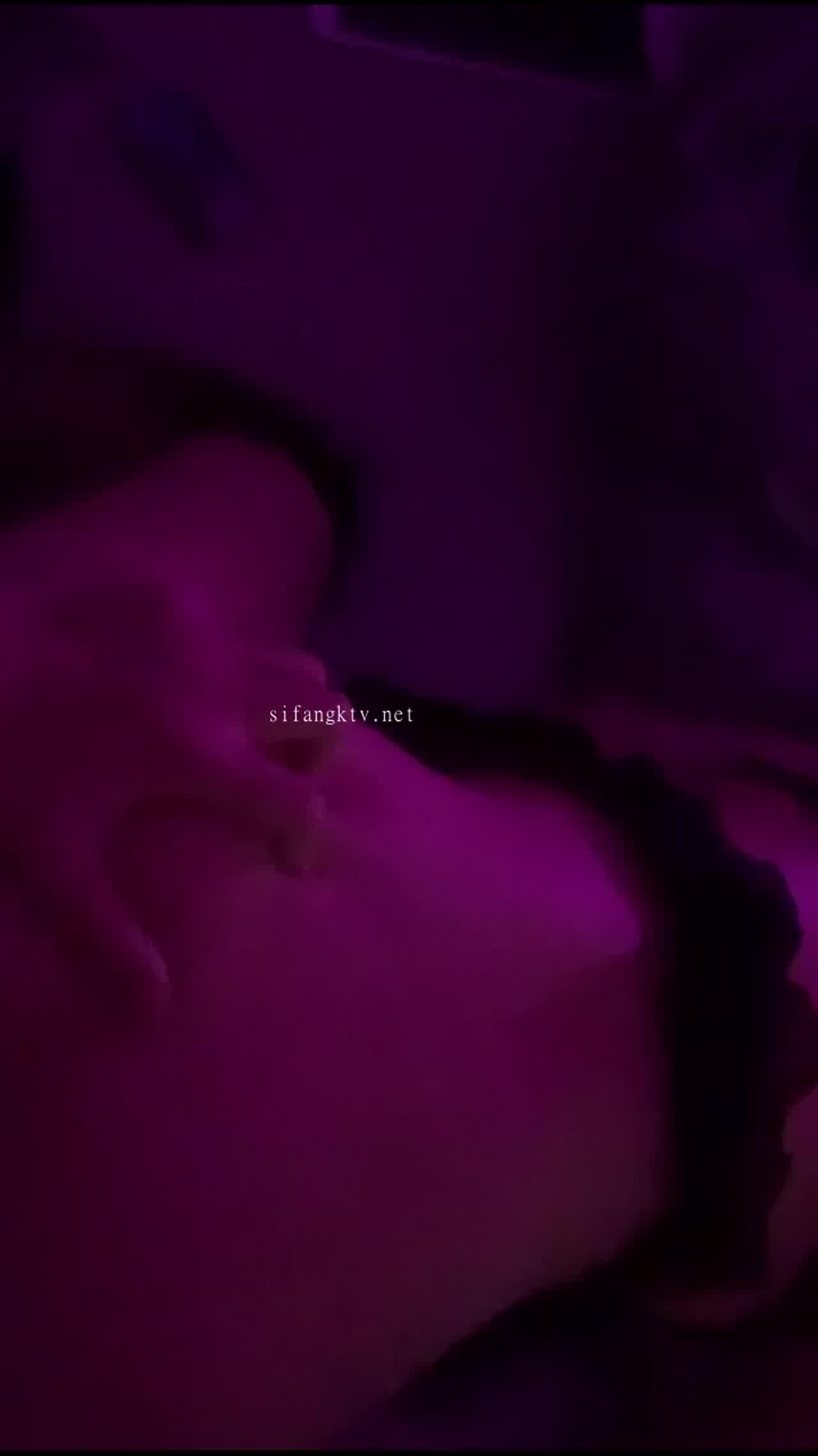  漂亮女友被混蛋渣男各种蹂躏重口性爱 的剧照8