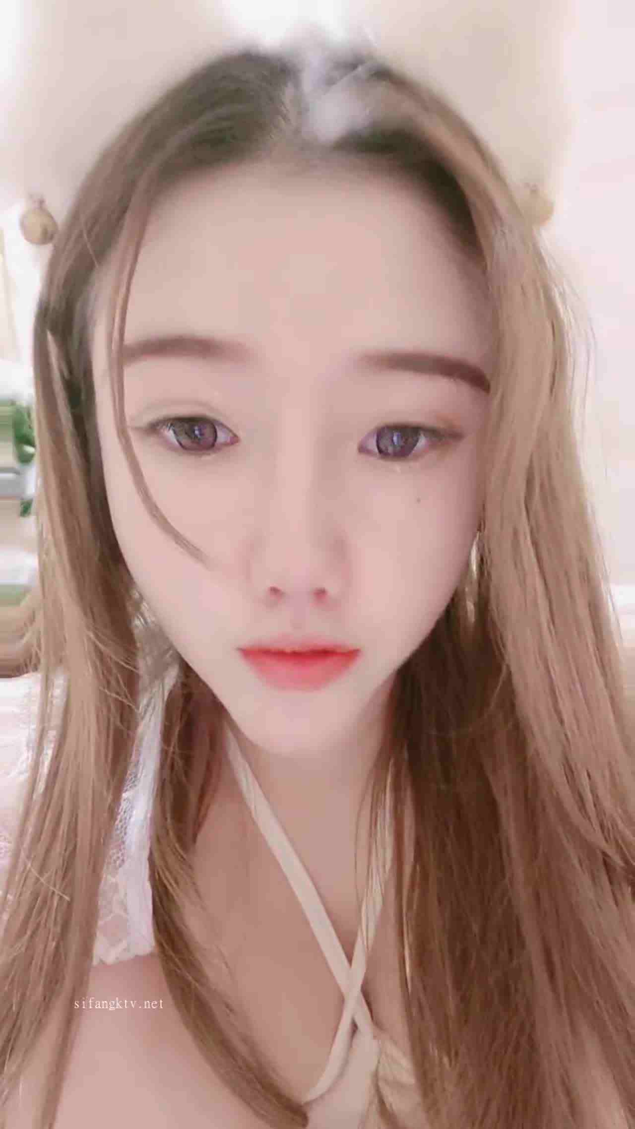  想不想看新鲜可口的嫩鲍 的剧照3