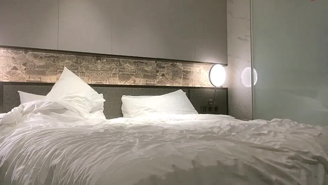  连体黑丝性感小妹草狂草叫爸爸，最后射口里吃精 的剧照5